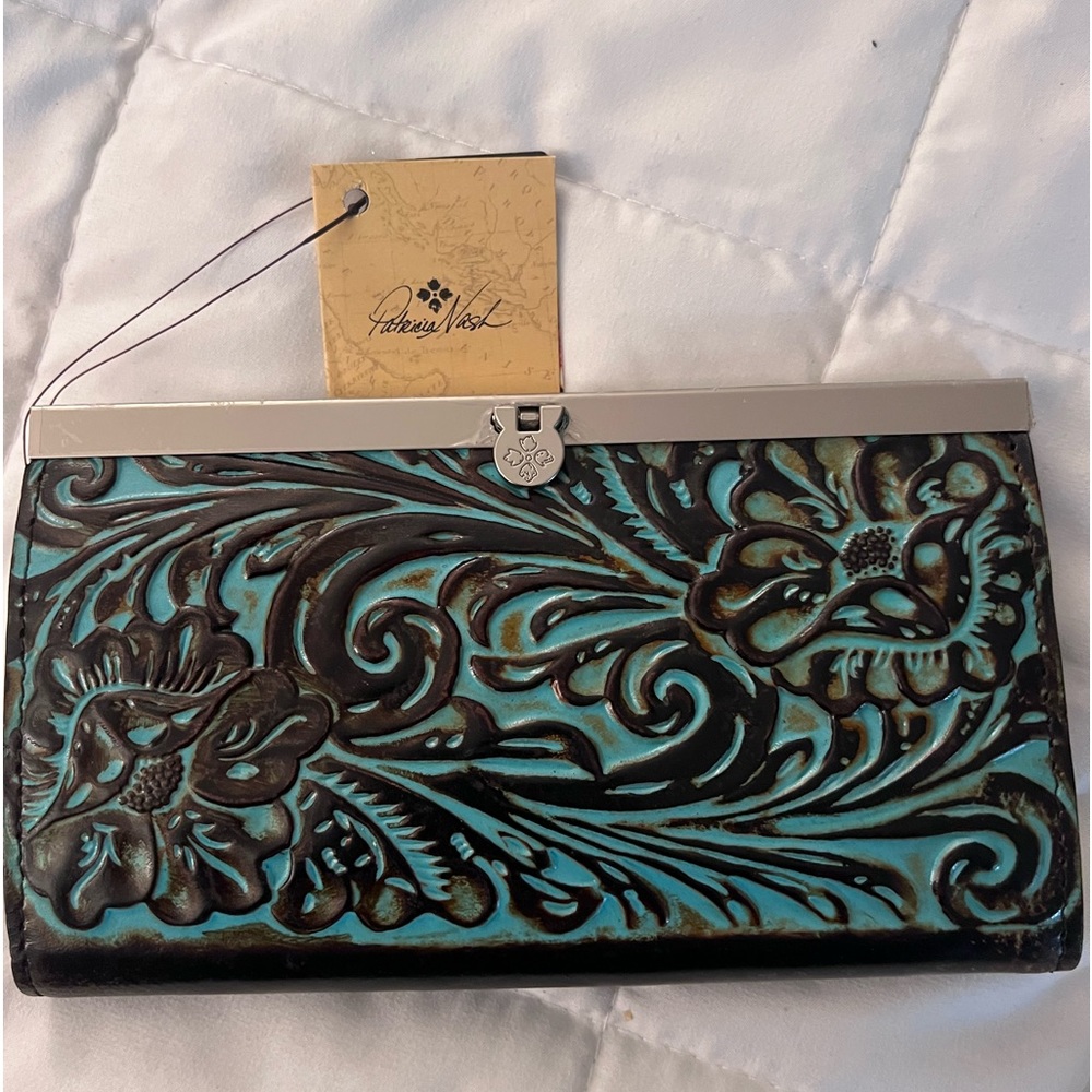 New with tags Patricia Nash Wallet